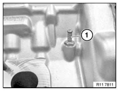 Cylinder Head With Cover